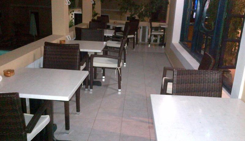 Kyra Panagia Apart Hotel
