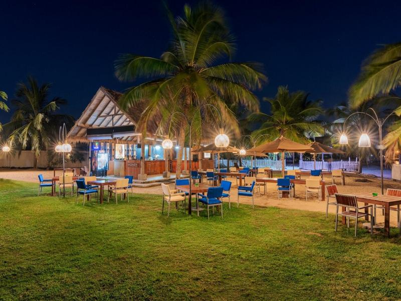 Amaya Beach Passikudah