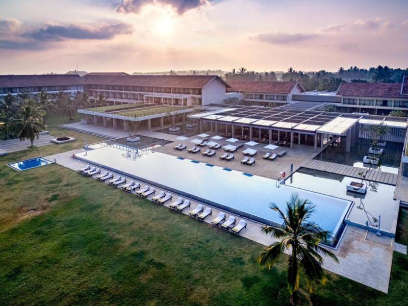 Amaya Beach Passikudah