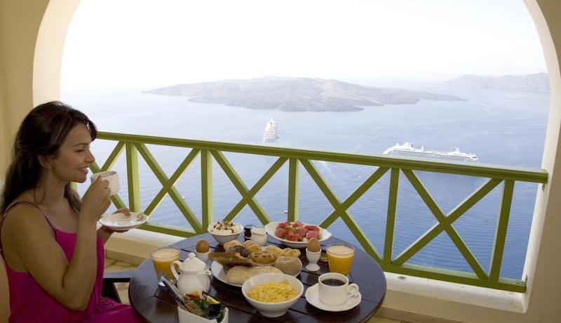 Adamis Majesty Suites