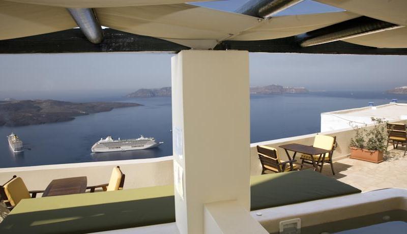 Adamis Majesty Suites