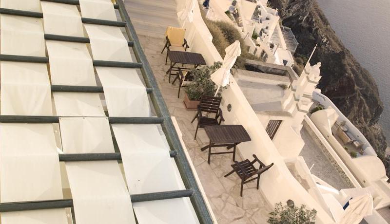 Adamis Majesty Suites