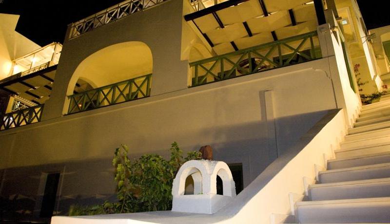 Adamis Majesty Suites