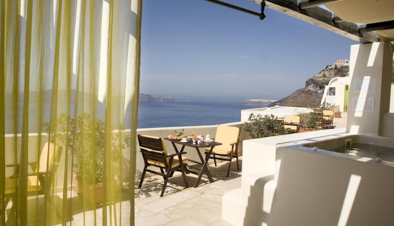 Adamis Majesty Suites