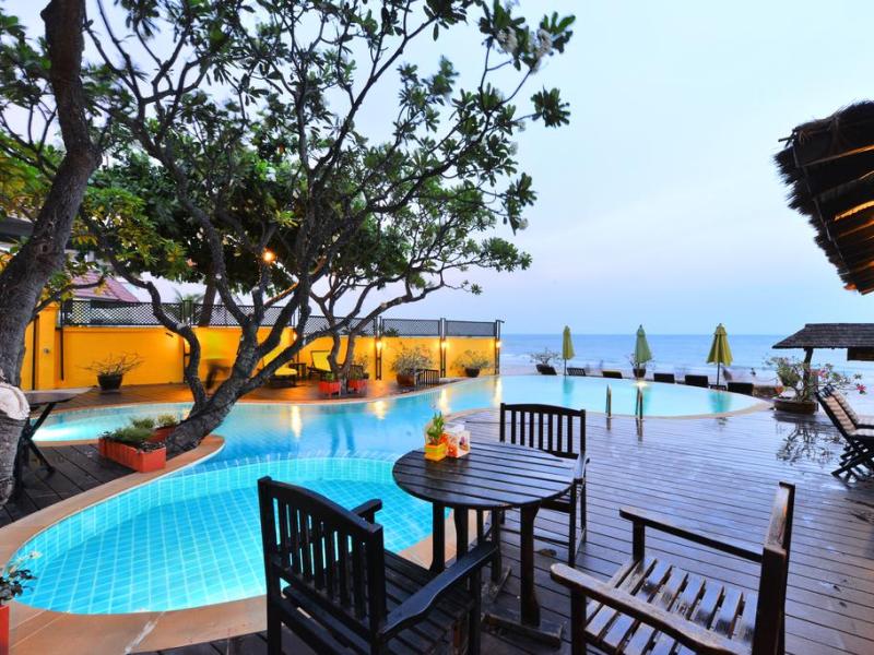 Supatra Hua Hin Resort