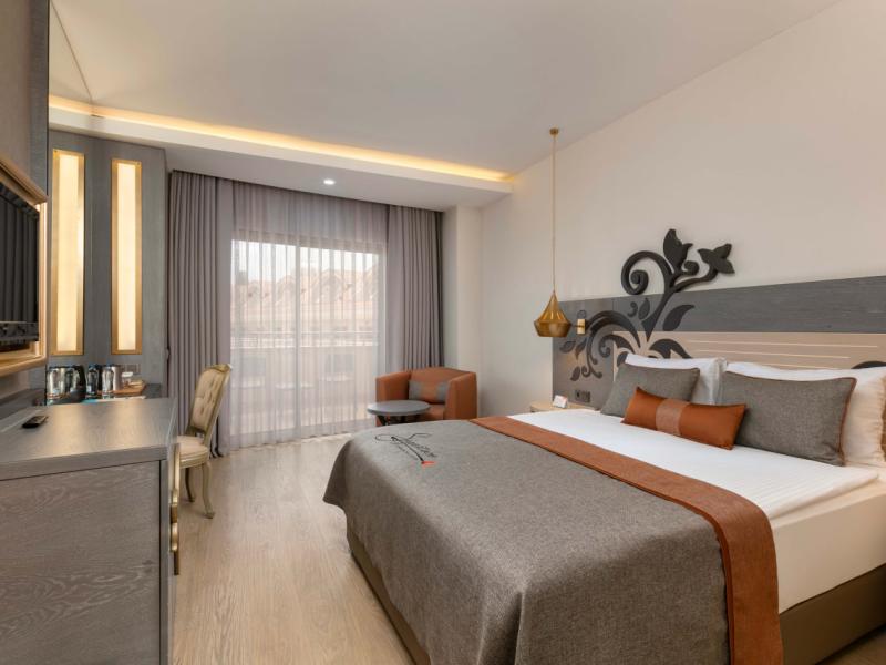 Kirman Belazur Resort & Spa