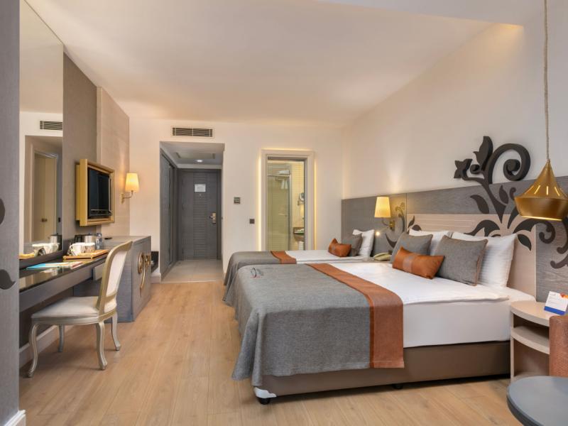 Kirman Belazur Resort & Spa