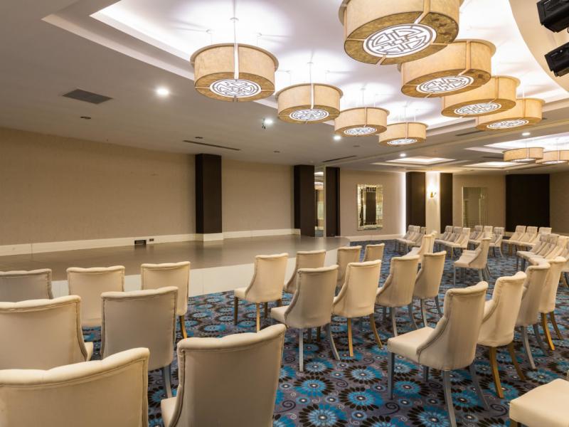 Kirman Belazur Resort & Spa