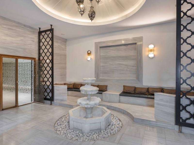 Kirman Belazur Resort & Spa