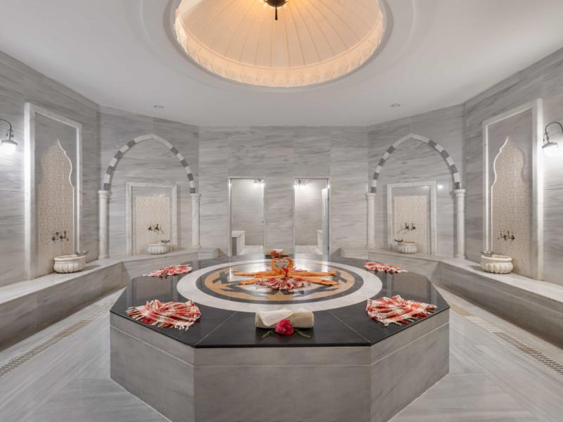 Kirman Belazur Resort & Spa