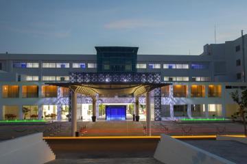 Отель FUN&SUN FAMILY King Evelthon Кипр, Пафос, фото 15