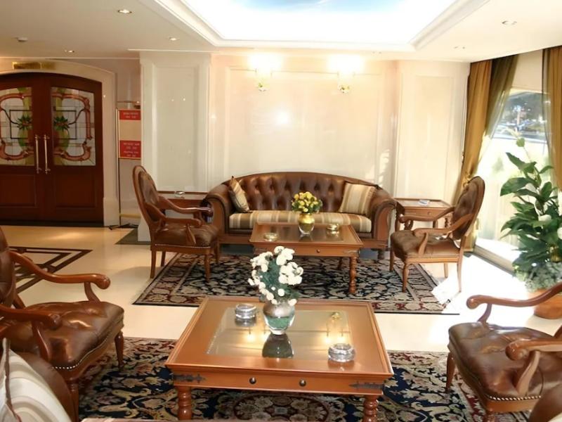 Akar International Hotel