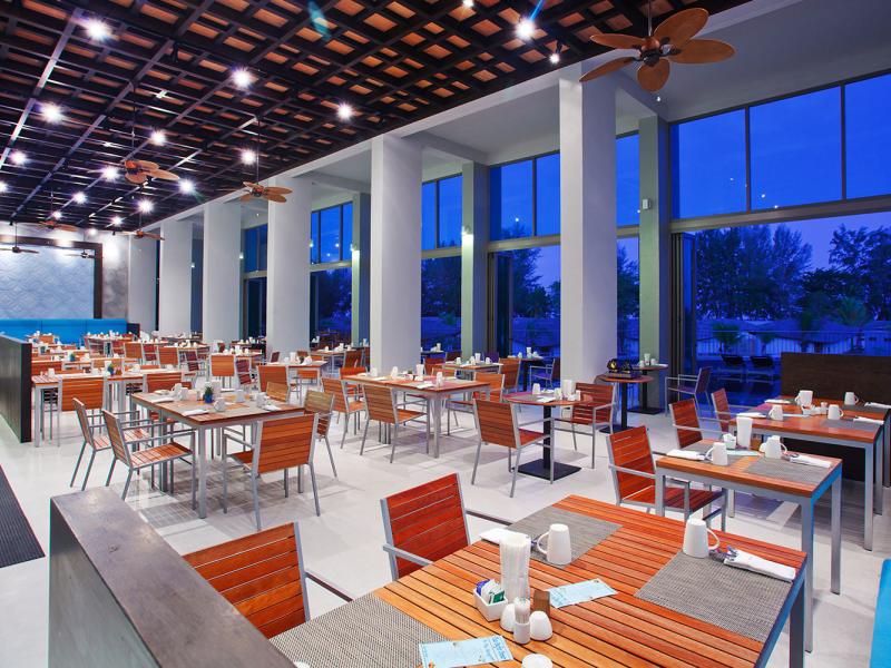 Mai Khao Lak Beach Resort & Spa