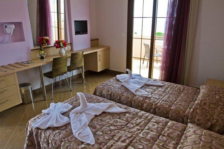 Hotel Irini Beach Resort