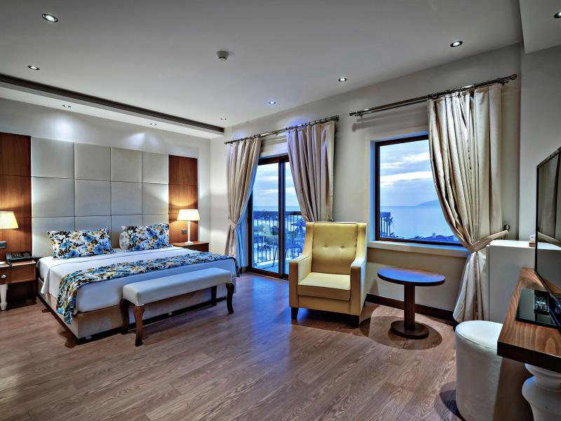 Royal Teos Thermal Resort Clinic & SPA (Sigacik)