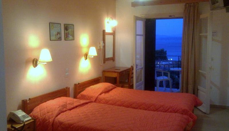 Yannis Hotel