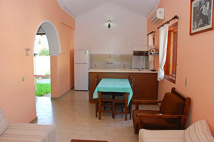 Alykes Park Bungalows & Apartments