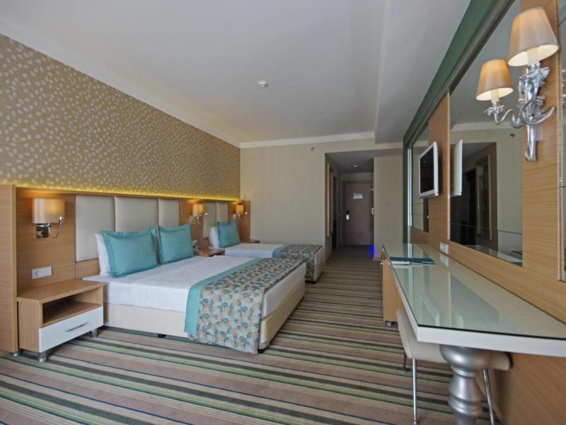 Royal Garden Beach Hotel