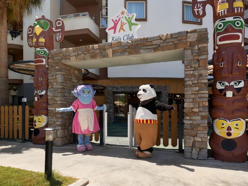 Royal Garden Beach Hotel