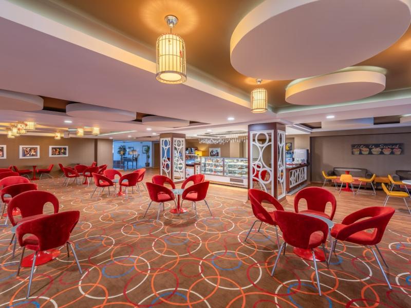 Royal Garden Beach Hotel