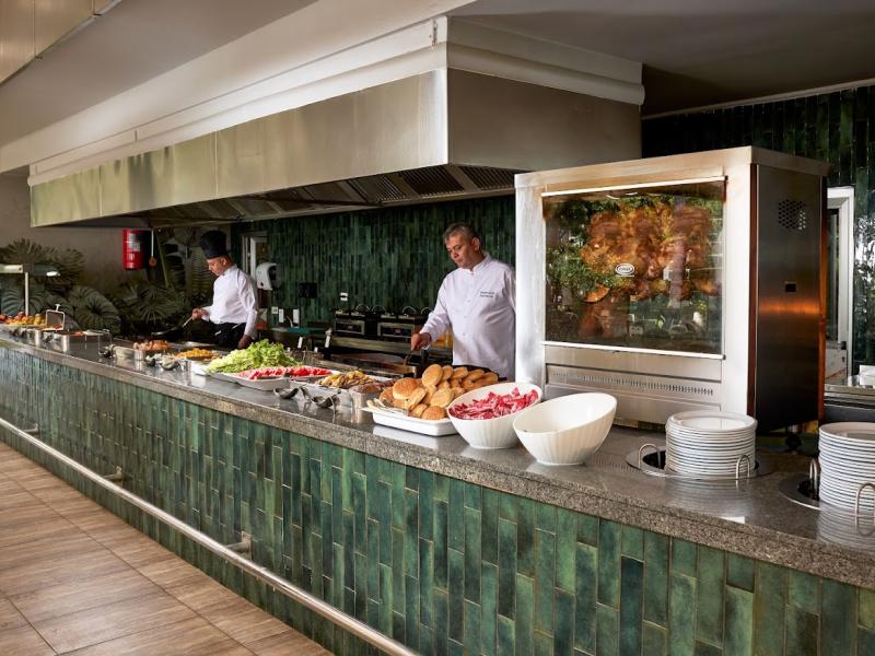 Royal Garden Beach Hotel