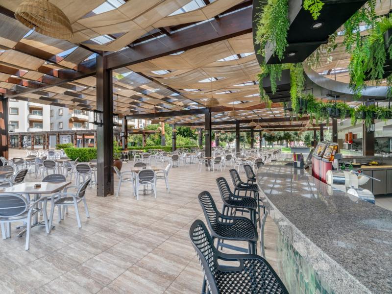 Royal Garden Beach Hotel