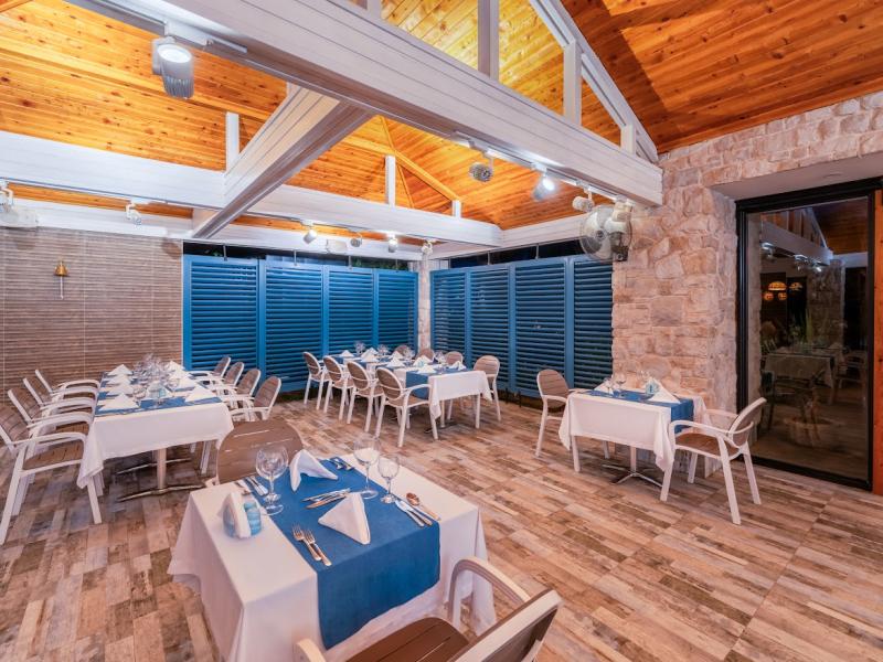 Royal Garden Beach Hotel