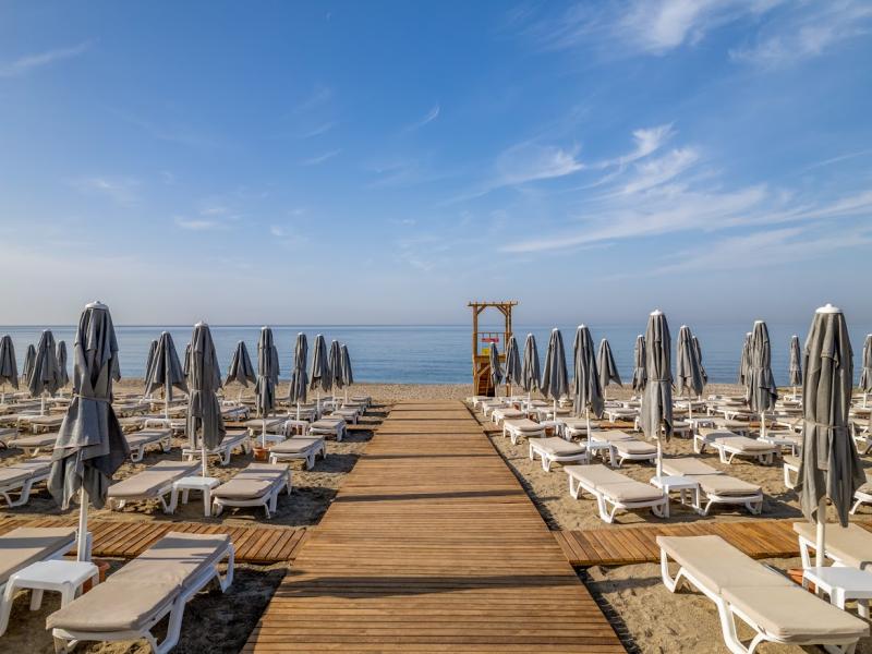 Royal Garden Beach Hotel