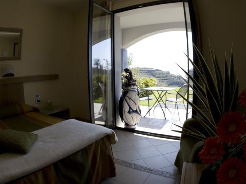Castellaro Golf Resort