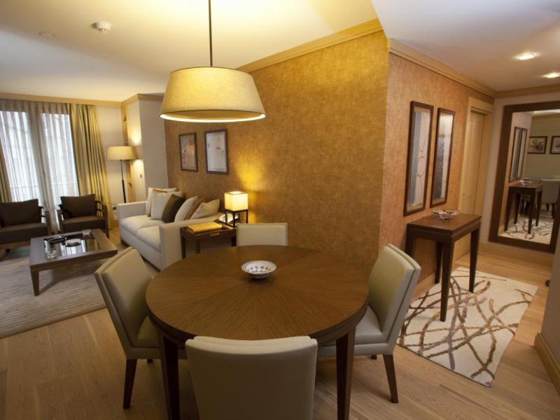 Continental Tunel Residence