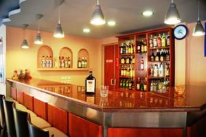 Altura Hotel