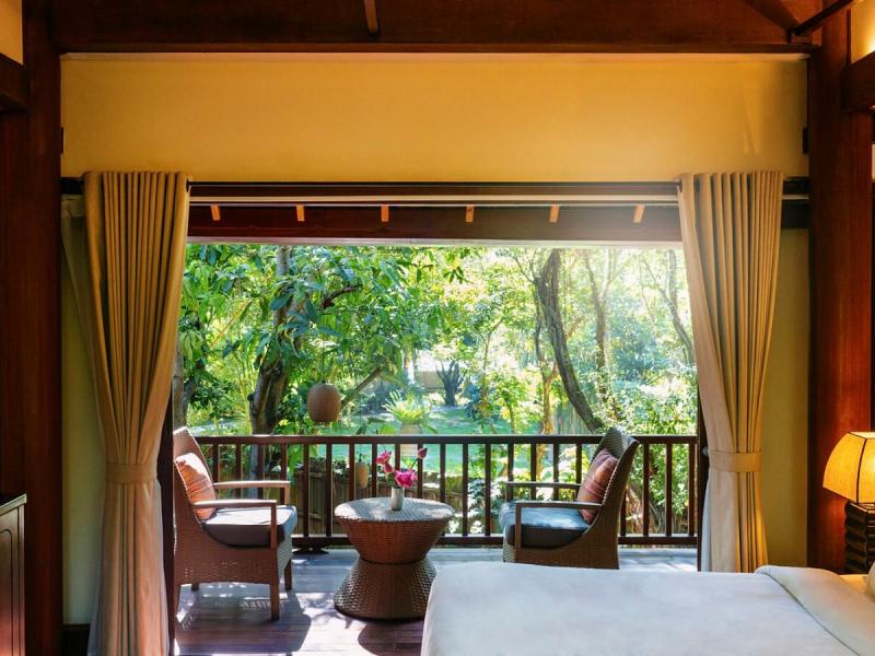 An Lam Retreats Saigon River