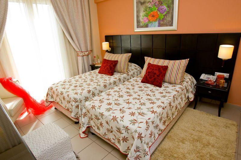 Ionian Plaza Hotel 