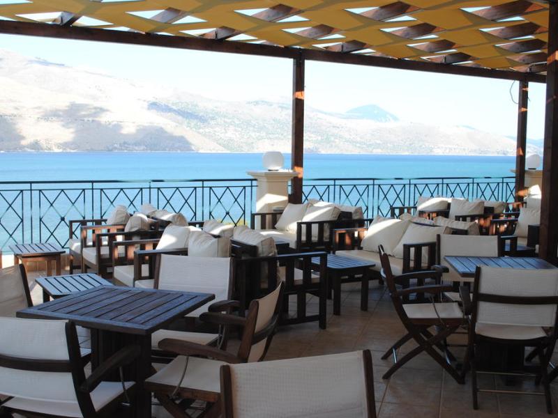 Lazaratos Hotel