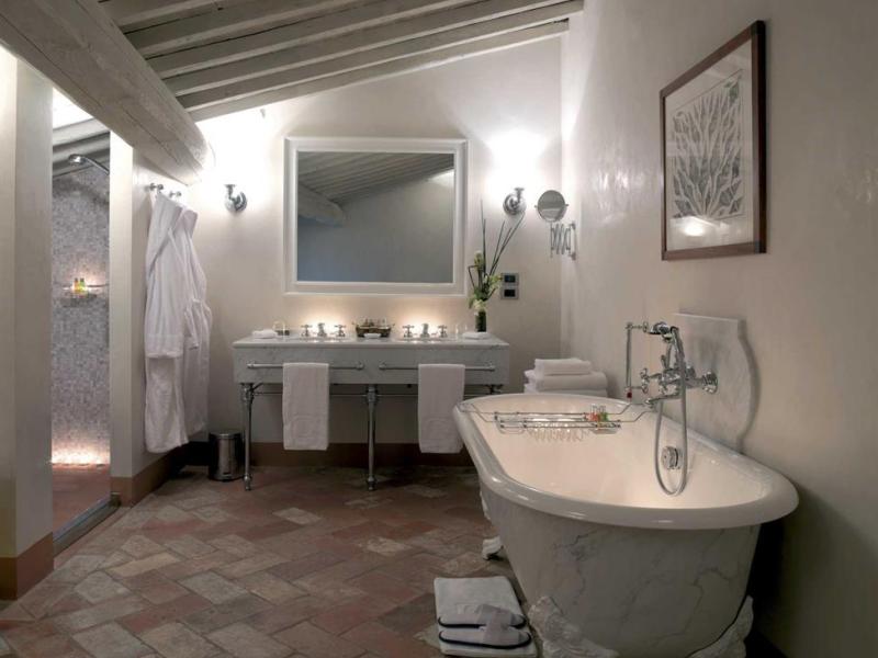 Castello del Nero Hotel & Spa