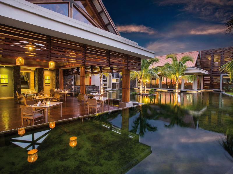 Crystals Beach Resort Belle Mare
