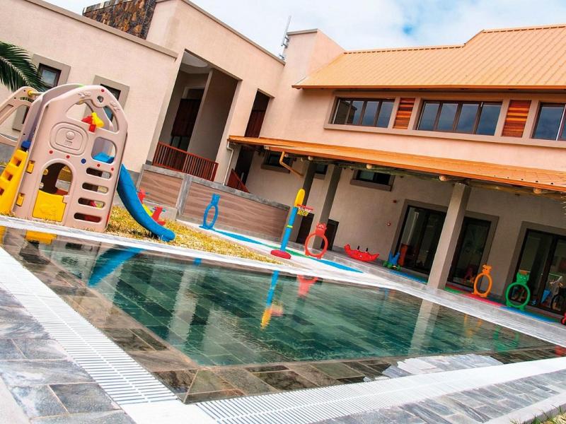 Crystals Beach Resort Belle Mare
