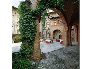 Castello di Pavone