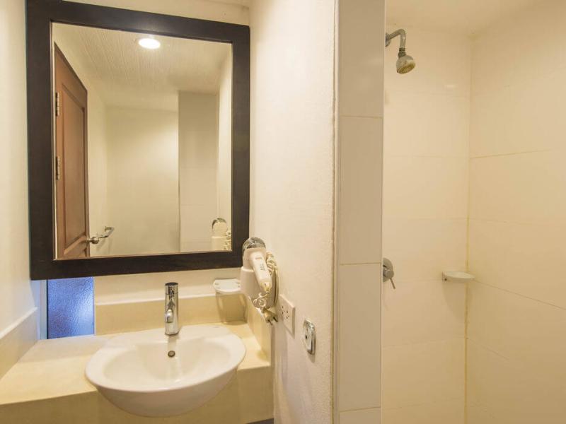 Aonang All Seasons Beach Resort Krabi