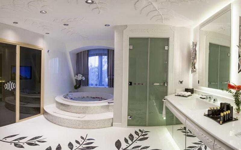 Wyndham Grand Istanbul Kalamis Marina Hotel