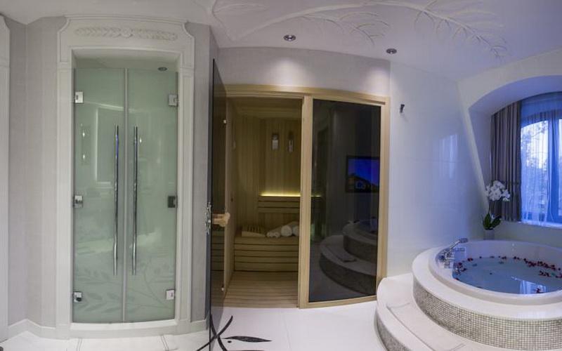 Wyndham Grand Istanbul Kalamis Marina Hotel