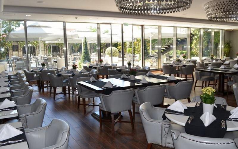 Wyndham Grand Istanbul Kalamis Marina Hotel