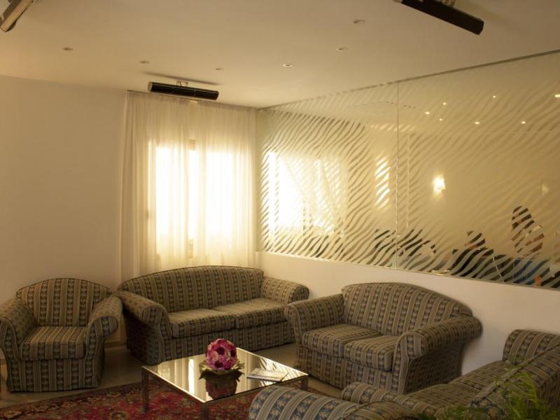 Niagara Hotel & Residence
