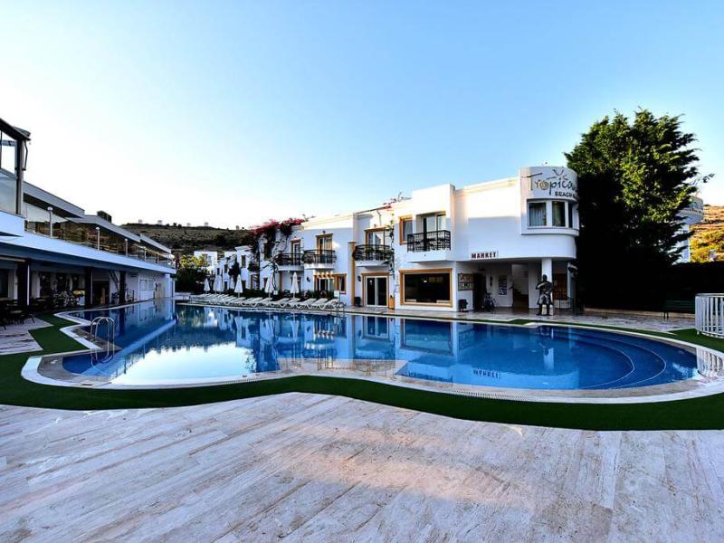 Tropicana Beach Hotel