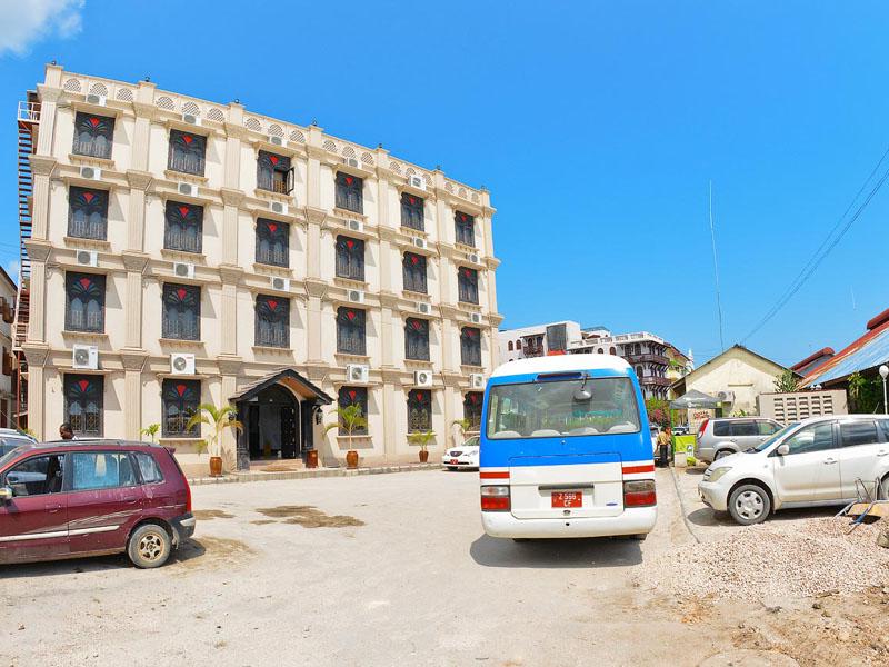 Golden Tulip Stonetown Boutique