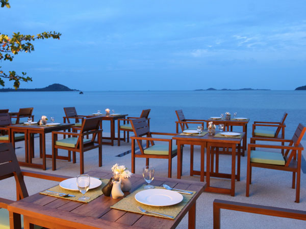 Centra Coconut Beach Resort Samui 