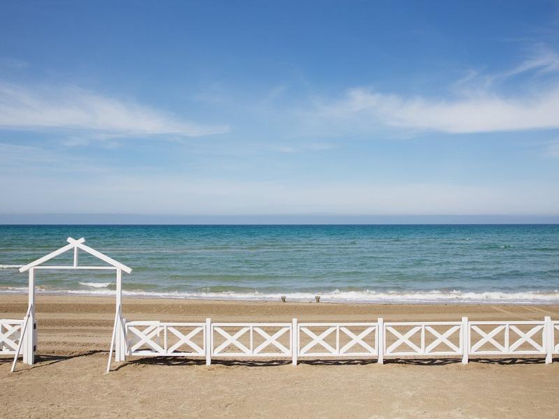 Alean Family Doville