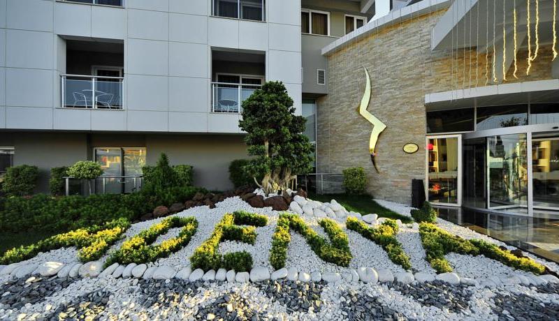 Adenya Hotel & Resort