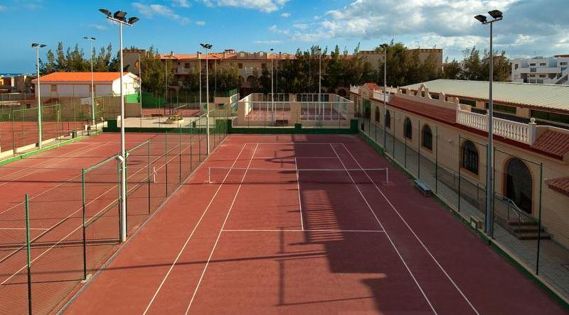 Suite Hotel Castillo de Elba