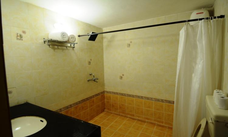 Silver Sands Sunshine Hotel